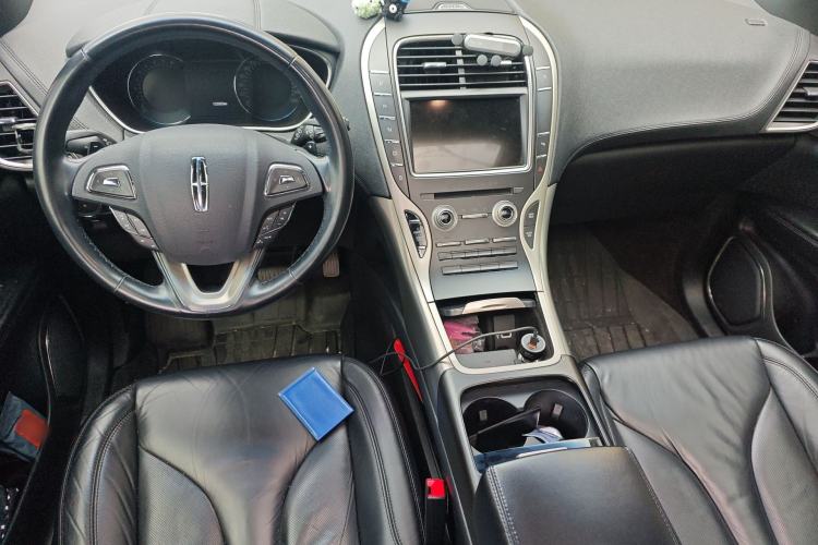 Used Lincoln MKX 2015 2.0T Two-Wheel Drive Deluxe Edition