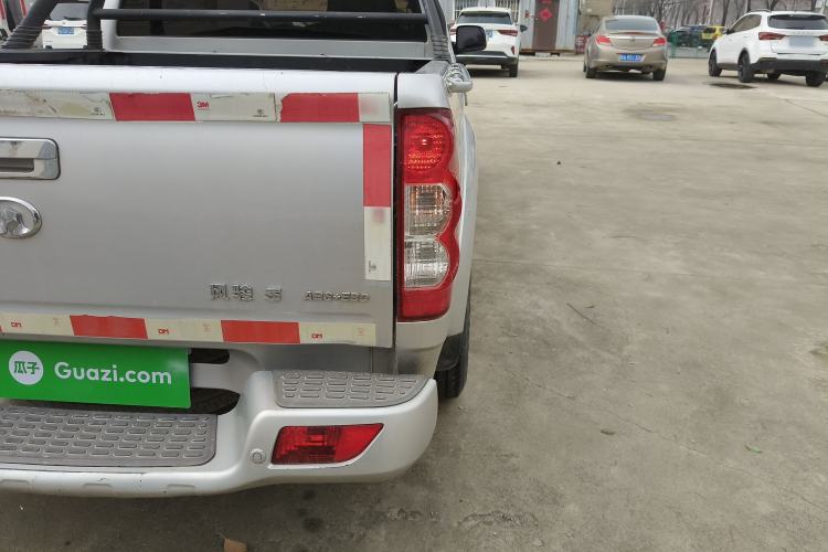 Used Great Wall Wingle 5 2017 2.0T European Version Diesel Two-Wheel Drive Elite Plus Big Double-Cab GW4D20D Exterior 3