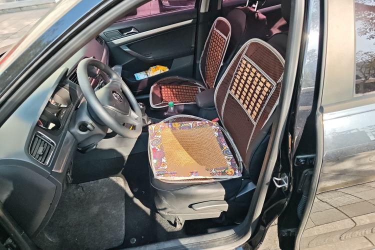 Used Volkswagen Lavida 2015 1.6L Manual Fashion Edition
