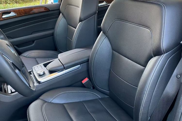 Used Mercedes-Benz M-Class 2014 ML 400 4MATIC Dynamic Model
