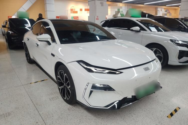 Used Geely Galaxy E8 2025 700 km Long-Range Intelligent Driving Version
