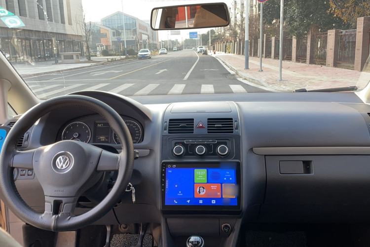 Used Volkswagen Touran 2015 1.4T Manual Fashion Edition 5-Seater