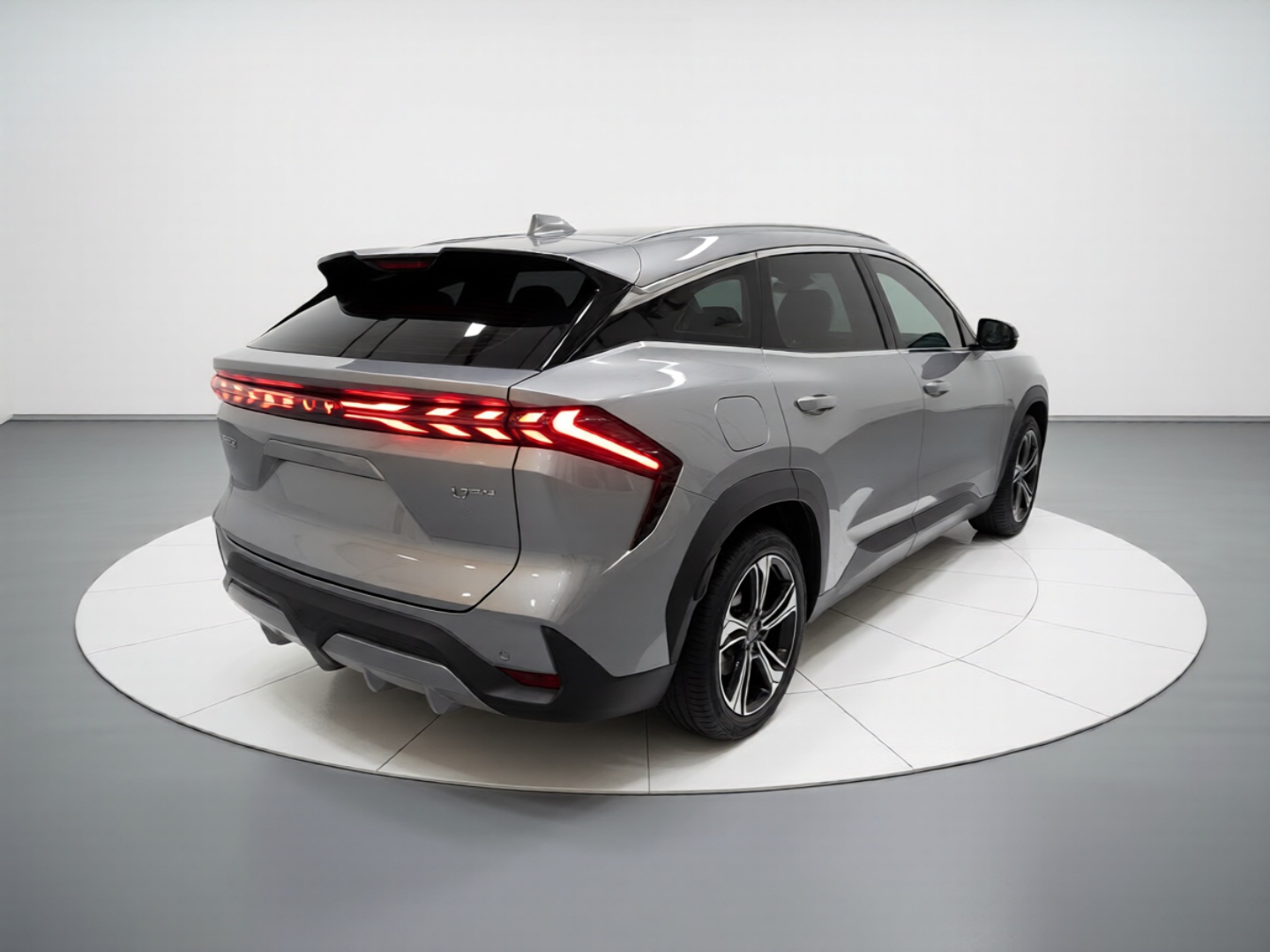 Geely Galaxy L7 2025 EM-i 115km Exploration Edition — снимка 6