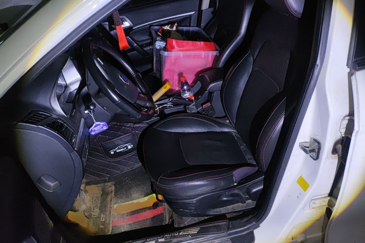 Used Geely Auto Emgrand 2015 Sedan 1.3T CVT Upward Edition Left Front Seat