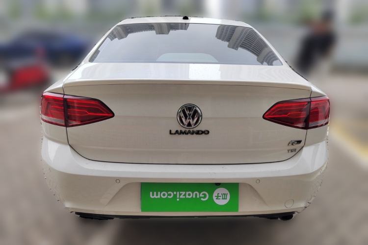 Used Volkswagen Lamando 2018 230TSI DSG Fashion Edition
