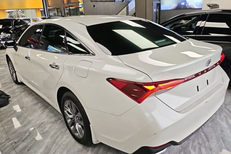 Used Toyota Avalon 2019 2.0L Luxury Edition China VI Standard
