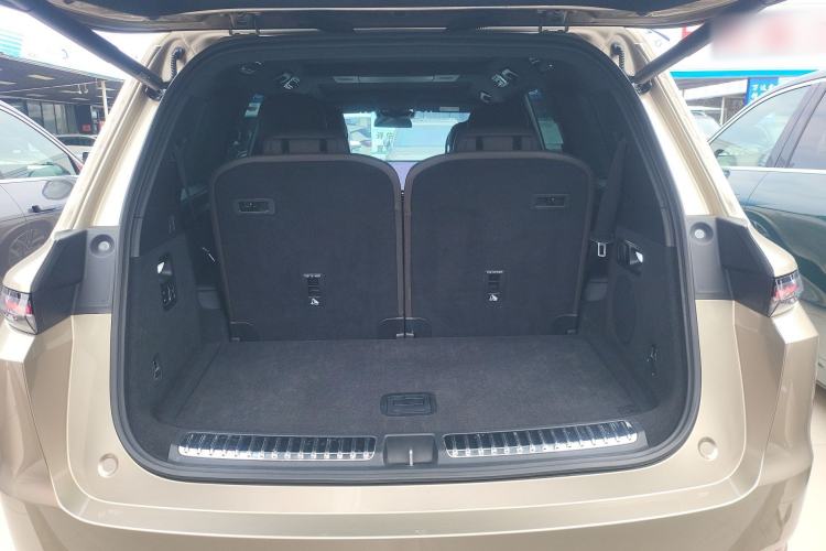 Used Li Auto L9 2022 Max model