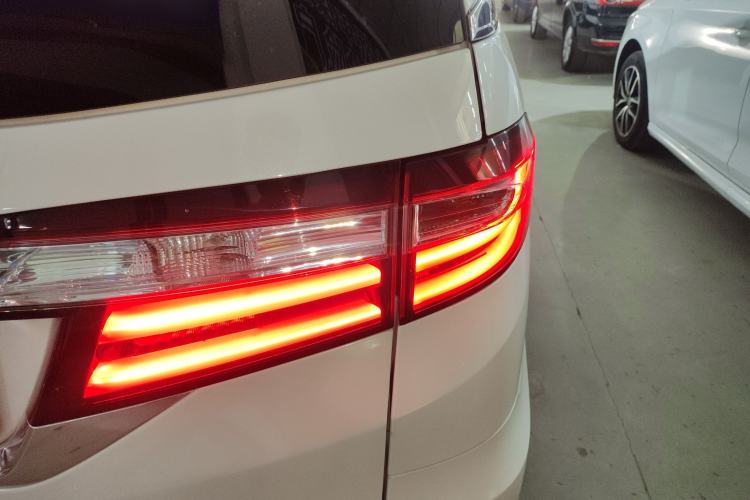 Used Honda Odyssey 2018 2.4L Smart Edition Exterior 3