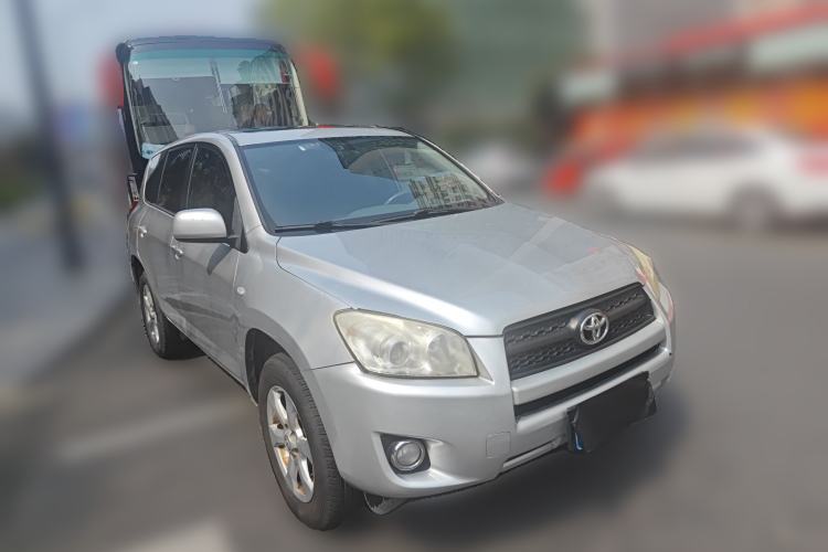 Used Toyota RAV4 2010 2.0L Automatic Deluxe Upgrade Edition
