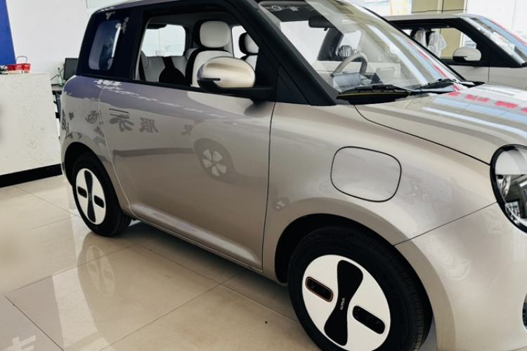 Used CHANGAN NEVO Lumin 2026 Model Treasure Edition 301km Cherished Beige Ningde Exterior 3