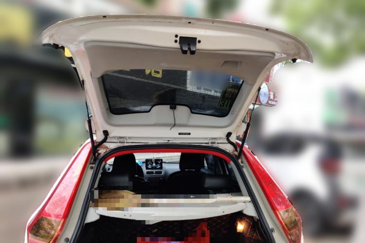 Used MG 3 2014 1.5L AMT Elite Edition Trunk