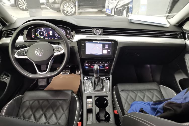 Used Volkswagen Magotan GTE Plug-in Hybrid 2022 GTE Luxury Model
