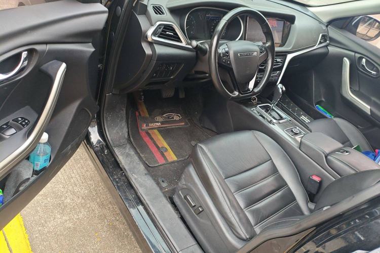 Used Venucia T90 2017 2.0L CVT Smart Edition
