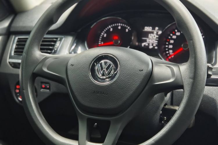 Used Volkswagen C-TREK 2017 230TSI DSG Comfort Version