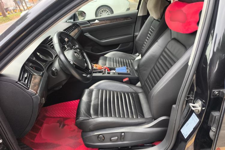 Used Volkswagen Magotan 2018 Facelift 330TSI DSG Luxury Model
