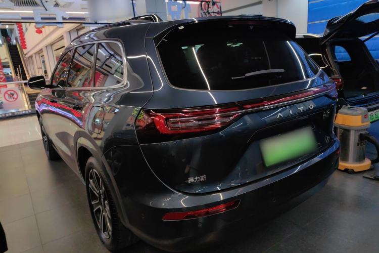 Used Hima AITO M7 2024 1.5T Intelligent Driving 4WD Ultra Version 6 Seats
