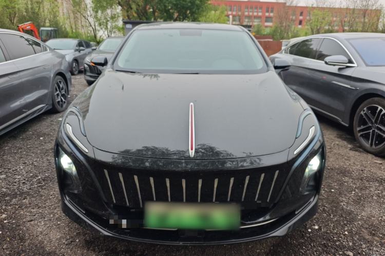 Used Hongqi E-QM5 2022 431 km Charge & Enjoy Edition