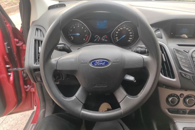 Used Ford Focus 2012 Hatchback 1.6L Manual Comfort Model
