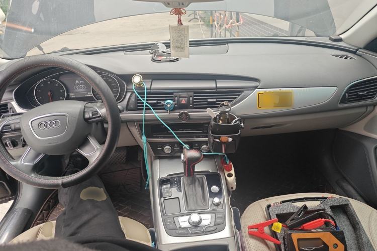 Used Audi A6L 2012 30 FSI Technology Edition Center Console