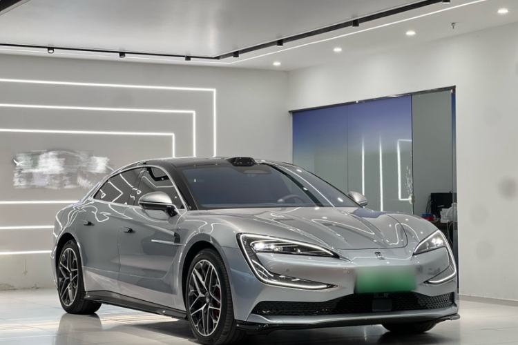 Used Yangwang U7 2025 EV Five-Seat Luxury Edition