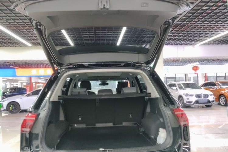 Used Volkswagen Tiguan L 2023 330TSI Automatic Two-Wheel Drive R-Line Flagship Edition