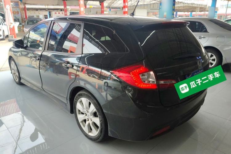 Used Honda Jade 2013 1.8L automatic Comfort version 5 seats
