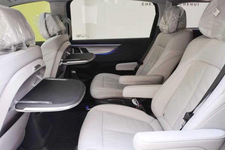 Used Buick GL8 2025 Lu Zun Smart Enjoyment Edition Interior 6