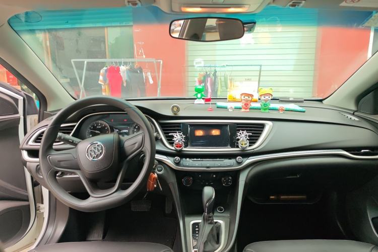 Used Buick GT 2021 1.3T Automatic Mild Hybrid Elite Version Center Console