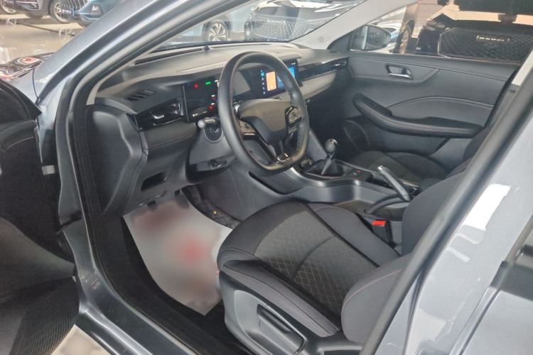 Used Roewe i5 2023 1.5L Manual Comfort Edition