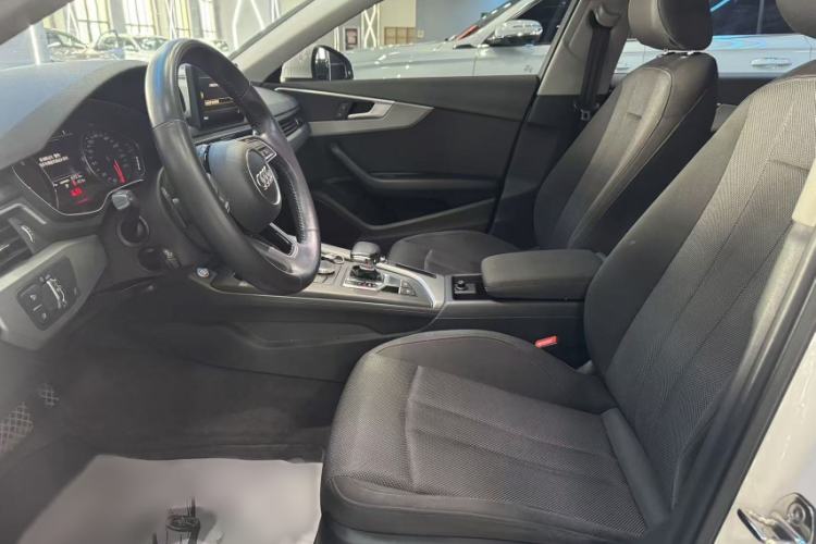 Used Audi A4L 2018 30th Anniversary Edition 40 TFSI Trendy Model