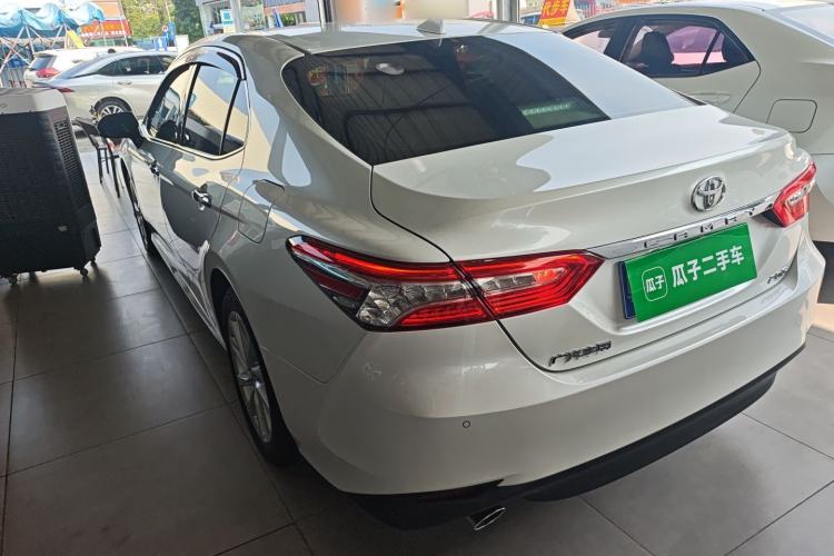 Used Toyota Camry 2021 2.0G Luxury Edition
