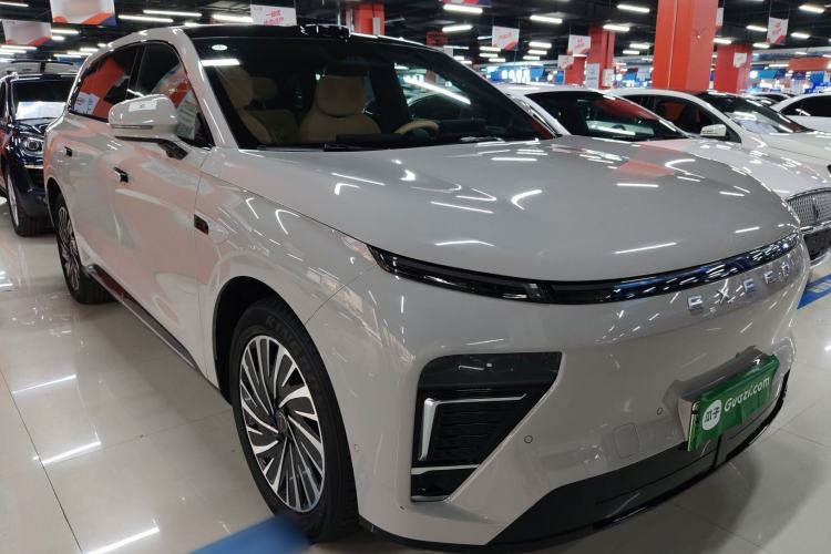Used EXEED Star Era ET 2024 Extended-Range 240 Ultra All-Wheel Drive Exterior 2