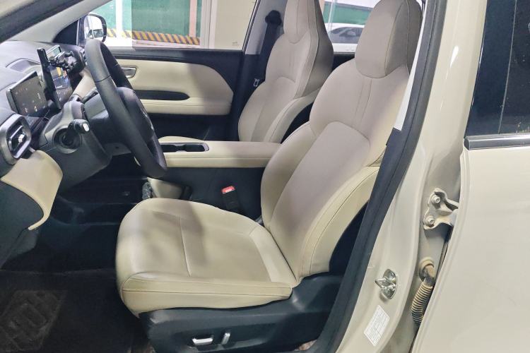 Used Wuling Bingo PLUS 2024 330 km Range Five-Seater Version