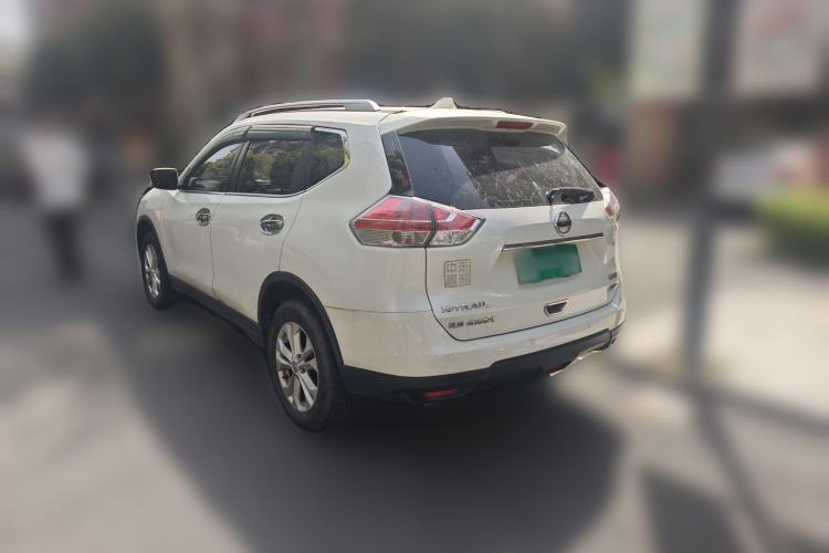 Used Nissan X-Trail 2014 2.5L CVT Leading Edition 4WD Rear Left 45 Deg