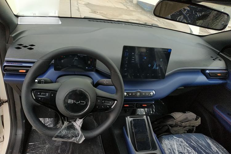 Used BYD Seagull 2025 305km Active Version Center Console