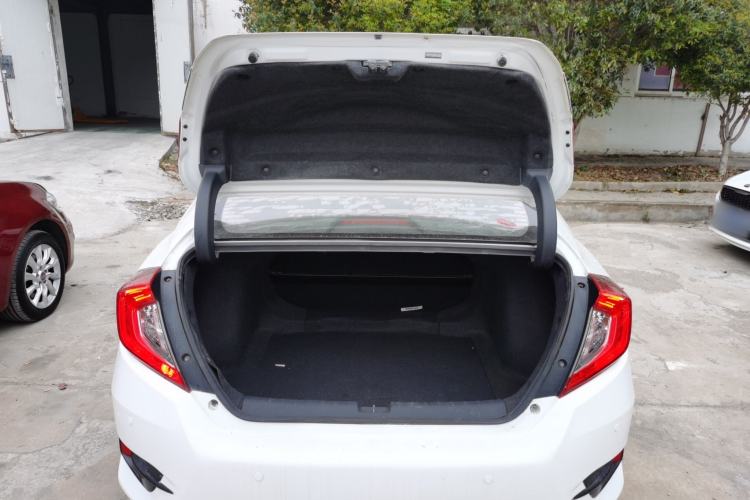 Used Honda Civic 2016 180TURBO CVT Comfort Version