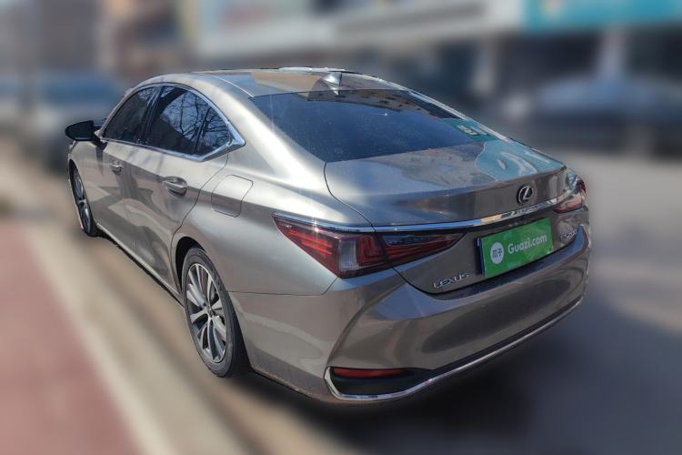 Used Lexus ES 2020 200 Excellence Edition
