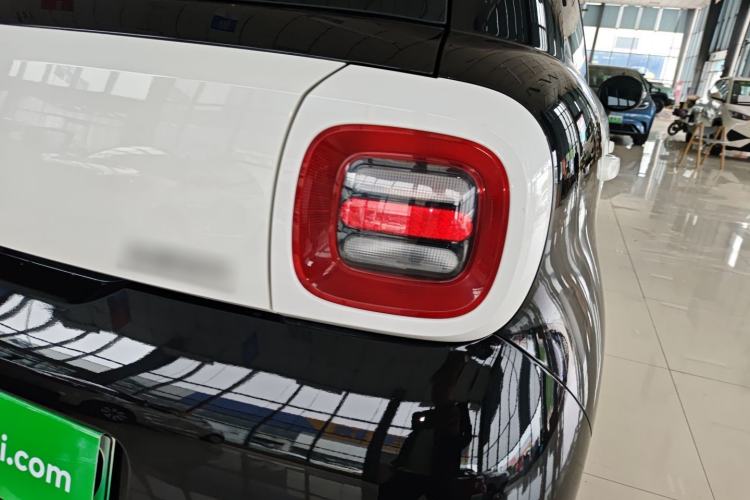 Used ORA Black Cat 2021 351 km Standard Version Right Rear Taillight