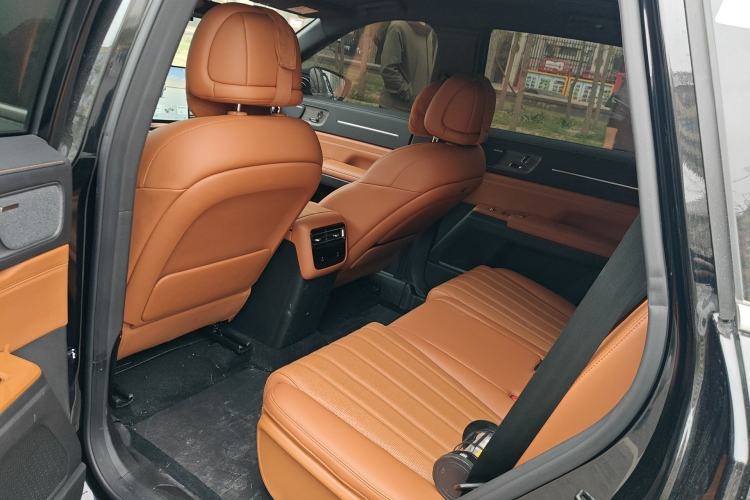 Used JETOUR Shanhai L7 Plus 2025 Model 220km Flagship 7-seater Left Rear Seat