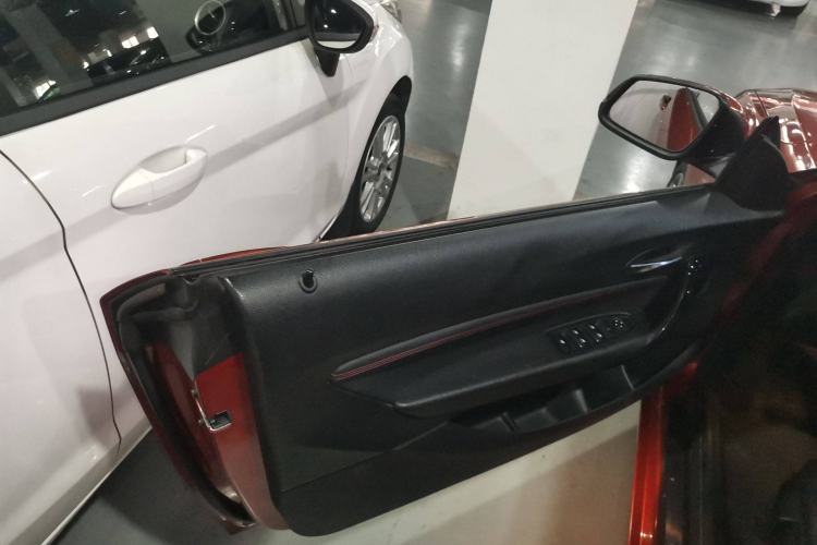 Used BMW 2 Series 2018 220i Convertible Coupe Sports Design Package