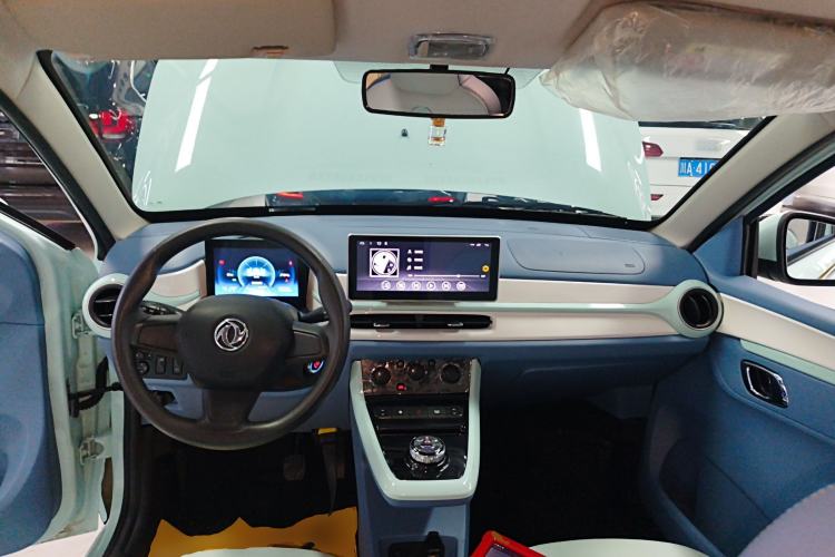 Used Dongfeng NAMMI BOX 2022 Light Wind Edition 201KM Lightning Model Center Console