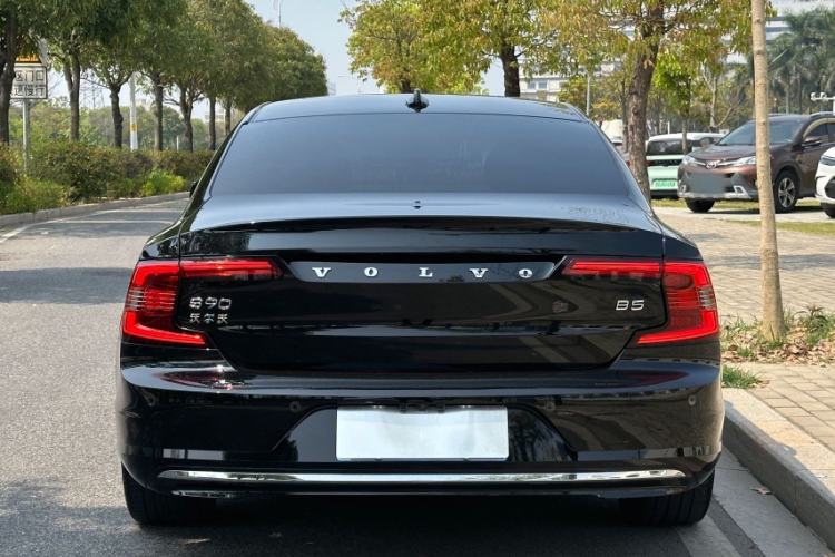 Used Volvo S90 2023 B5 Zhiyuan Luxury Edition