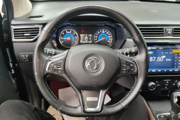 Used Dongfeng Fengon 580 2017 Revised Version 1.5T CVT Luxury Edition Steering Wheel