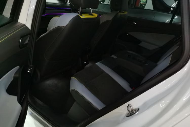 Used Volkswagen ID.4 X 2022 Smart Enjoyment Long-Range Edition Left Rear Seat