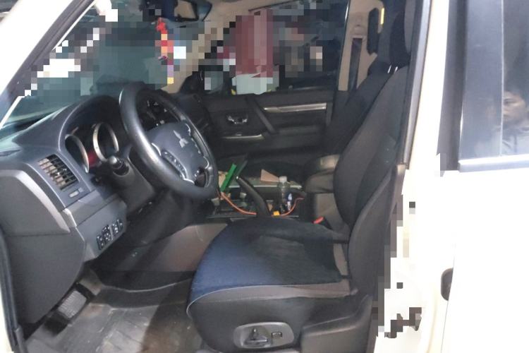 Used Mitsubishi Pajero 