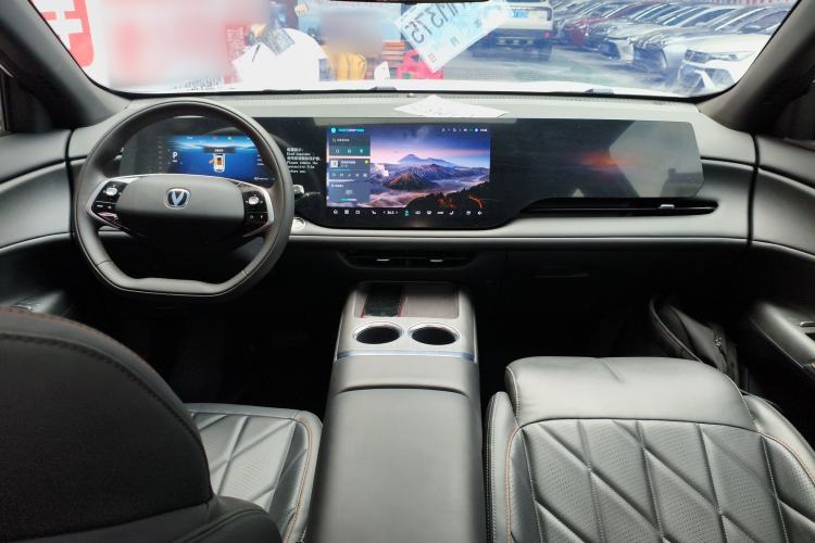 Used CHANGAN CS75 PLUS 2025 4th Generation 1.5T New Blue Whale Smart Luxury Edition
