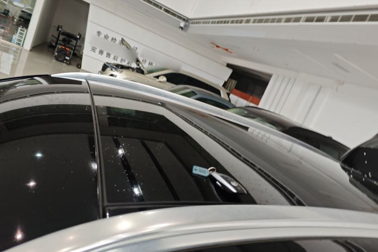 Used Mercedes-Benz GLC 2020 Facelift GLC 260 L 4MATIC Luxury Edition
