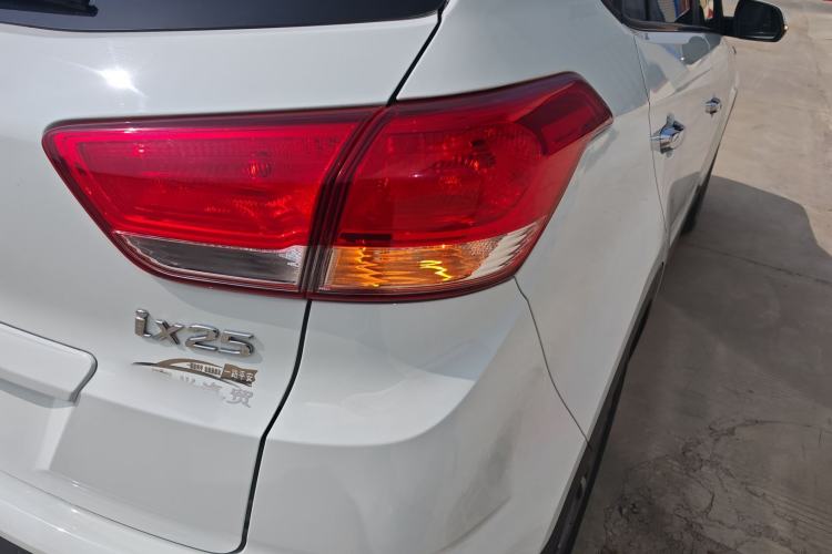 Used Hyundai ix25 2017 1.6L Automatic Smart Version
