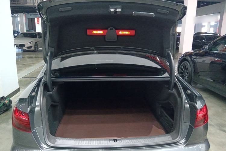 Used Audi A4L 2020 40 TFSI Fashion Dynamic Model Trunk