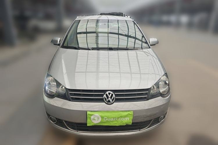 Used Volkswagen Polo 2011 Jingqu 1.6L Manual - Real Cool Edition